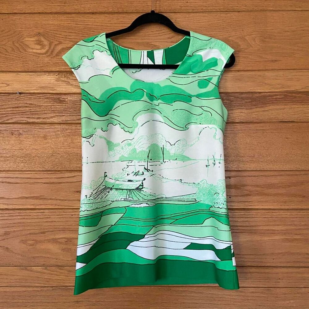Vintage 1970s green and white boat novelty print short sleeve shirt
